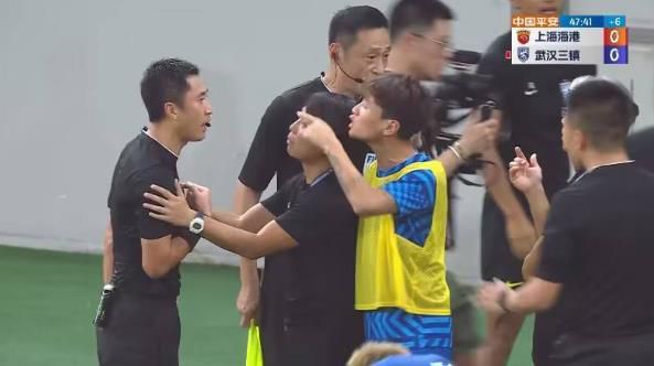 在欧冠决赛中，曼城以1-0战胜国际米兰，赢得欧洲冠军，这是他们和主教练瓜迪奥拉在执教曼城期间首次夺得的欧冠。
