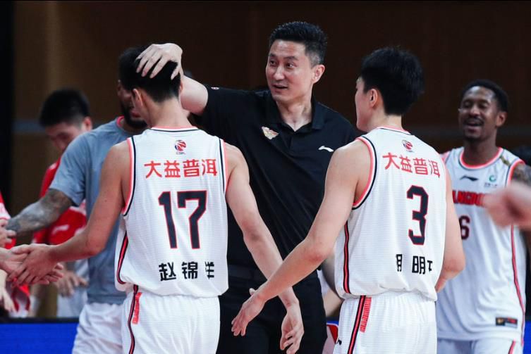 与之前的弗兰-加西亚一样，皇马只是以400万欧元至500万欧元的价格出售了古铁雷斯50%的所有权，并且保留了非常实惠的回购权。